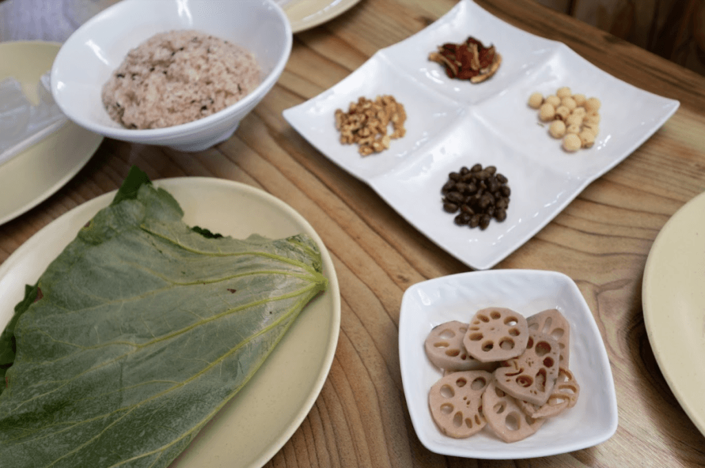연근에서 이런 맛이?! 연잎밥 만들기[진안 원연장마을]